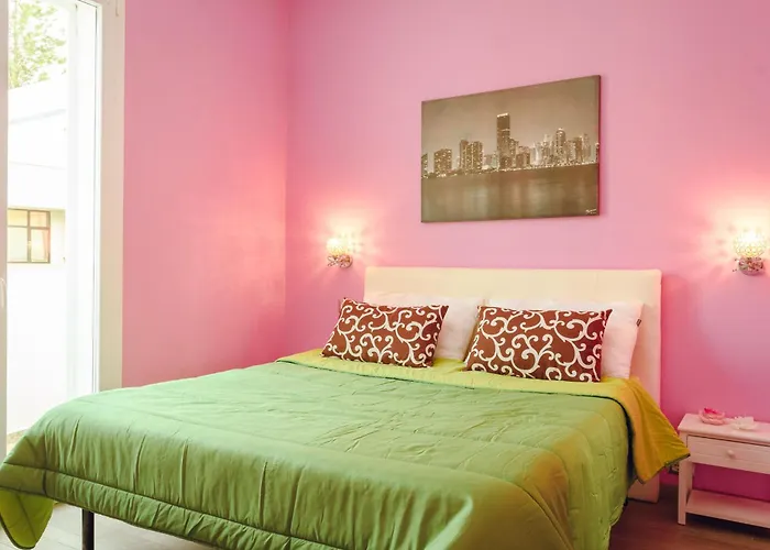 Pink Barbie\'S House, Domus Lumeras