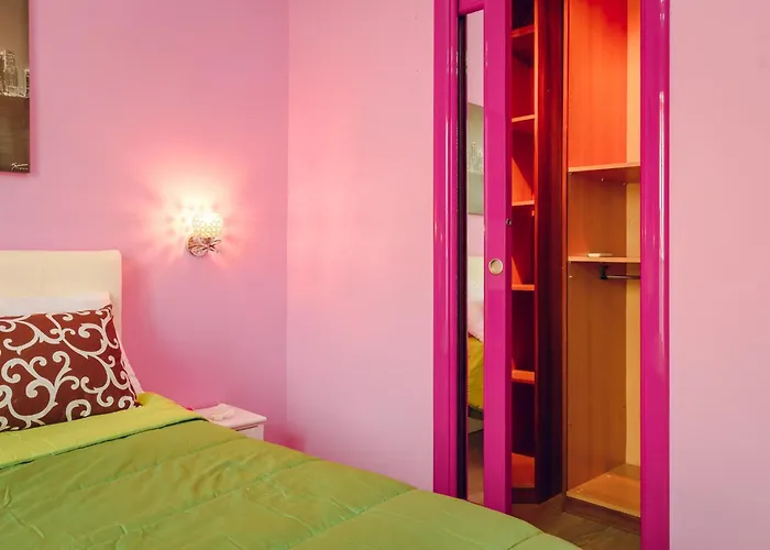 Pink Barbie\'S House, Domus Lumeras